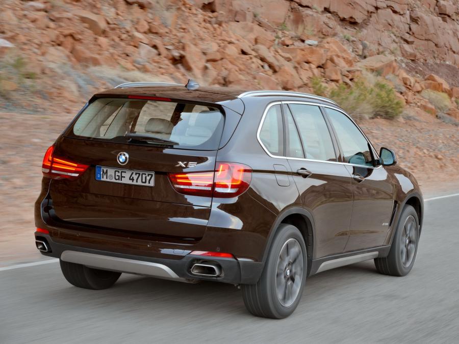  BMW X5 xDrive 5.0i 2013 года  (фото 17 из 30)